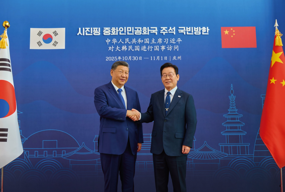 “서비스 무역과 투자 확대로 다음 10년 성장 동력 찾아야”