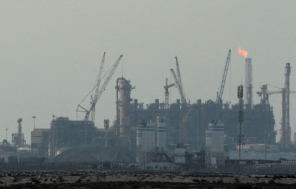 호르무즈 봉쇄에 걸프발 LNG 공급 ‘절벽’…세계 에너지 비상?replace('